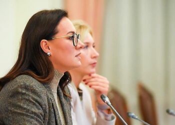 БЕЗРОБІТНІ БУДУТЬ ЗАЛУЧЕНІ ДО “АРМІЇ ВІДНОВЛЕННЯ” УКРАЇНИ – ЮЛІЯ СВИРИДЕНКО