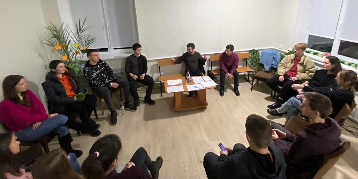 Зимовий літературний табір для молоді розпочався 2 січня у м. Умань