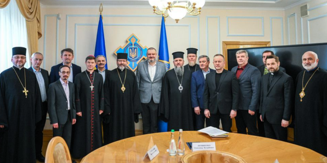 У Києві відбулася зустріч Секретаря РНБО з представниками Ради Церков України