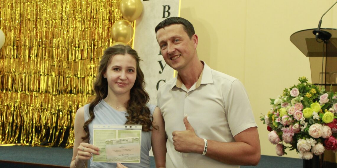 Перший випуск 11-го класу: історична подія для гімназії «Оазис Надії»
